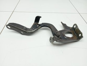 Петля капота правая Toyota RAV4 XA40