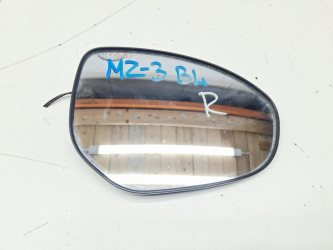 Зеркальный элемент правый Mazda 3 BL
