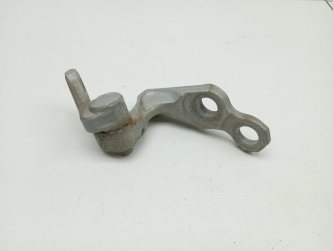 Петля двери передней правой верхняя Ford Focus 2