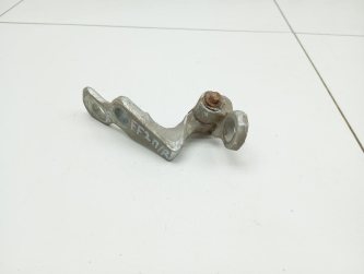 Петля двери передней правой нижняя Ford Focus 2