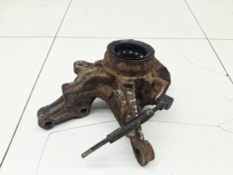 Кулак поворотный передний правый Nissan Almera N15