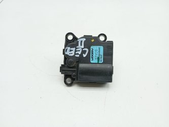 Моторчик заслонки печки Kia Ceed 2 JD