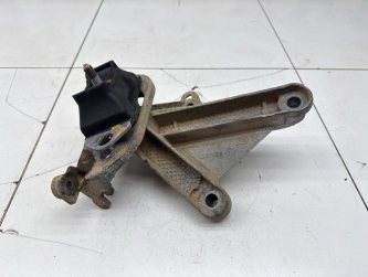 Кронштейн КПП левый Renault Logan 1 L90