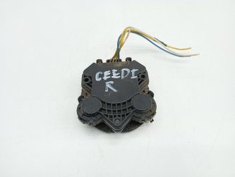 Моторчик зеркала Kia Ceed 1 ED