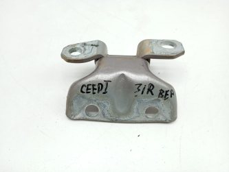 Петля двери задней правой верхняя Kia Ceed 1 ED