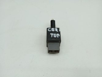 Датчик включения стопсигнала Kia Cerato 3 YD