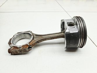 Поршень с шатуном Lexus RX400h XU30