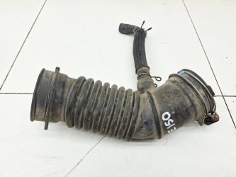 Патрубок воздушного фильтра Toyota Corolla E150