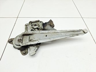 Стеклоподъемник задний правый Toyota Camry XV40