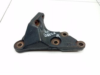 Кронштейн двигателя правый Toyota Corolla E120