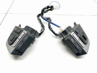 Кнопки в руль Subaru Forester S13, SJ