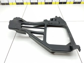Кронштейн заднего бампера правый Ford Focus 2