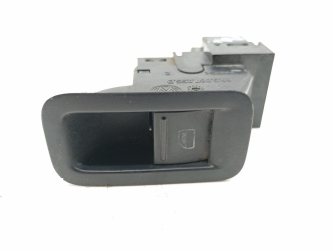 Кнопка стеклоподъемника Volkswagen Polo 5