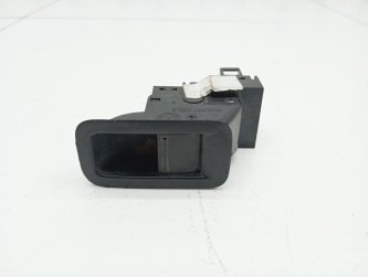 Кнопка стеклоподъемника Volkswagen Polo 5