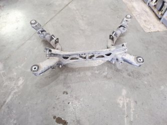 Подрамник Audi A5 8T
