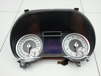 Панель приборов Mercedes-Benz A-Class W176