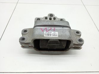 Опора КПП левая Volkswagen Passat B7
