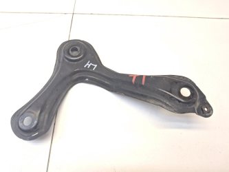 Кронштейн подрамника Toyota RAV4 XA30