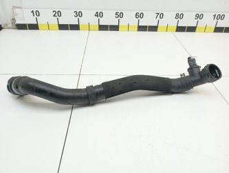 Патрубок системы охлаждения Volkswagen Passat B7