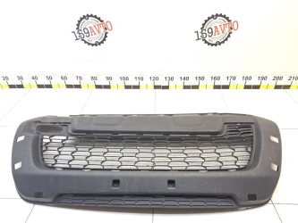 Решетка в бампер Renault Duster 1