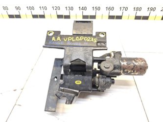Кронштейн подножки Land Rover Range Rover 4 L405