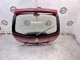 Дверь багажника Renault Sandero Stepway 1 BS