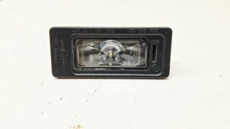 Фонарь подсветки номера Skoda Karoq